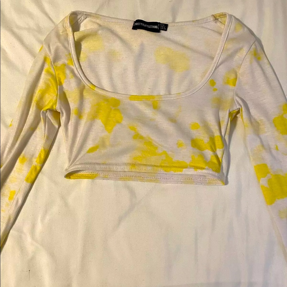 PrettyLittleThing Yellow Tie Dye Crop Top size xs